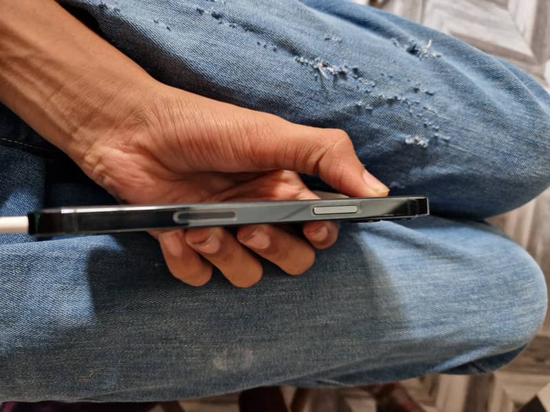 iPhone 12 pro 2