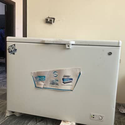 Refrigerator 10/10 Urgent Sale