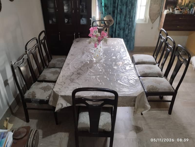 8 Chairs Dining table 0