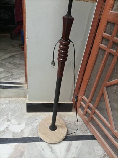 floor lamp