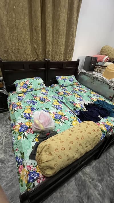 Pair of single wooden beds (Chinioti bed)