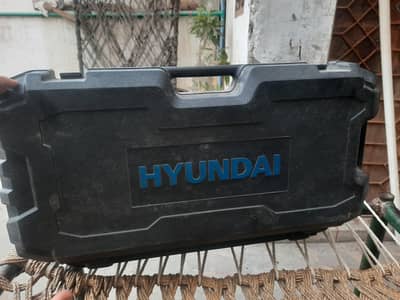 Hyundai Demolition Hammer 1700 W (HP-1700DH) CASE