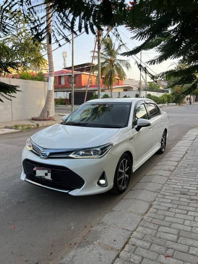 Toyota Corolla Axio G 1.5 WXB  Hybrid