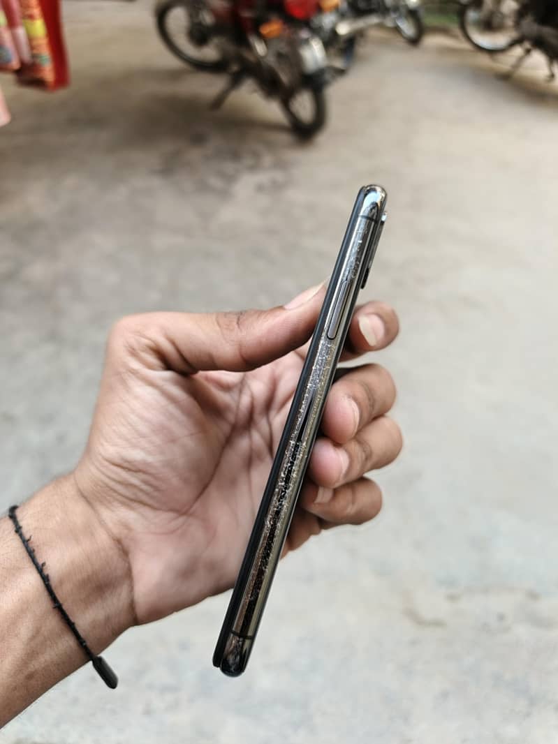 iPhone X 3