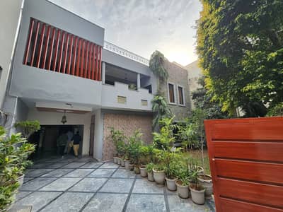 BEAUTIFUL FULL HOUSE FOR RENT IN F-6