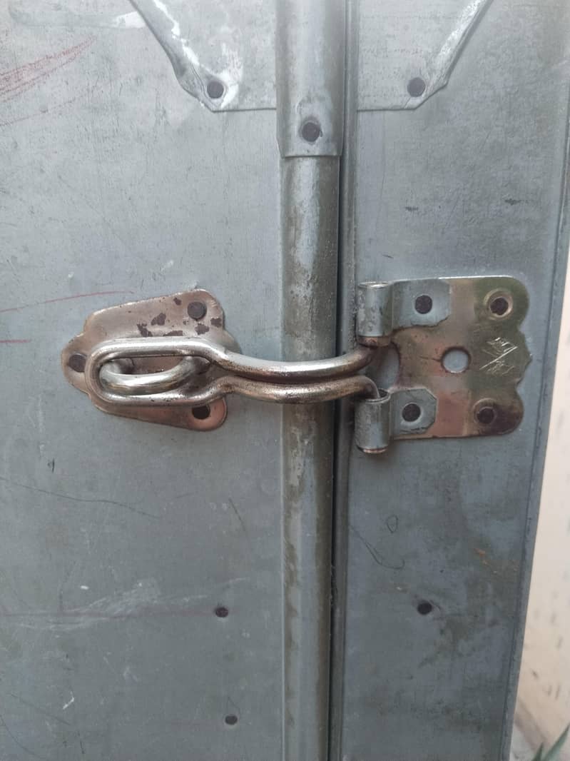 Solid Trunk Peti 0