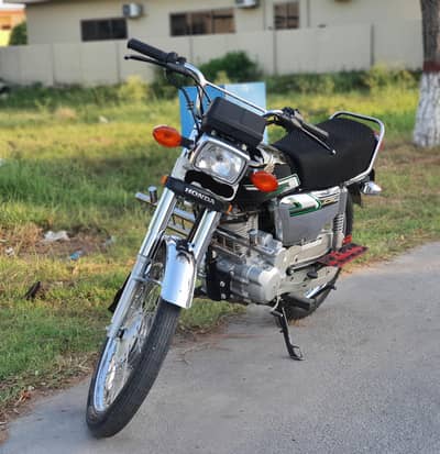 Honda 125 special edition  1st owner low mileage