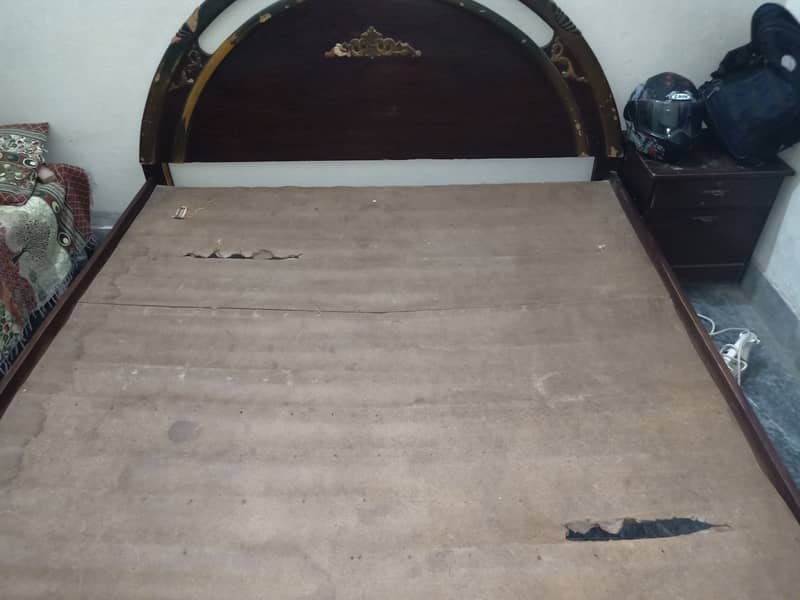 Bed with two side tables 0