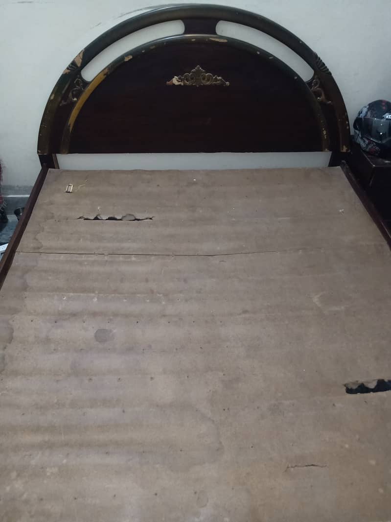 Bed with two side tables 2