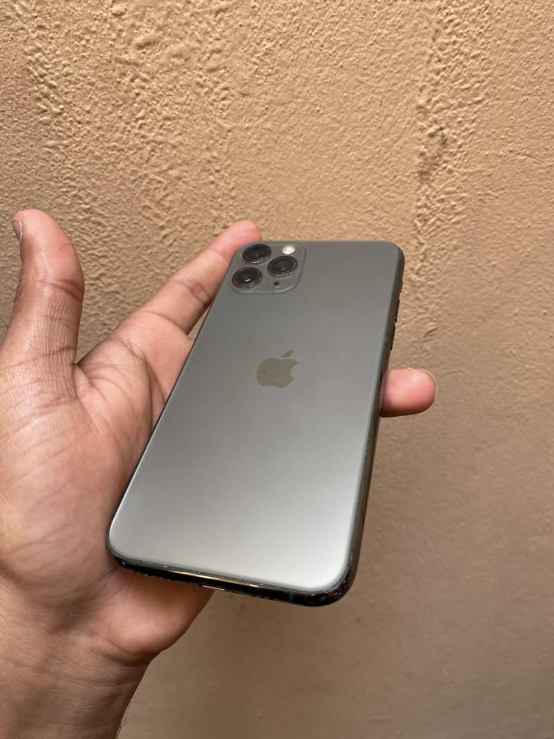 iPhone 11 Pro sim working 1