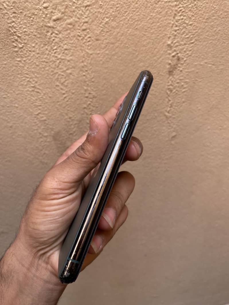 iPhone 11 Pro sim working 2