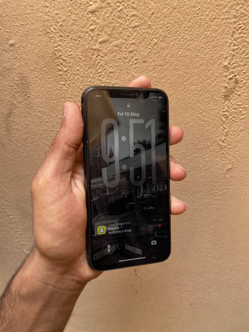 iPhone 11 Pro sim working 6