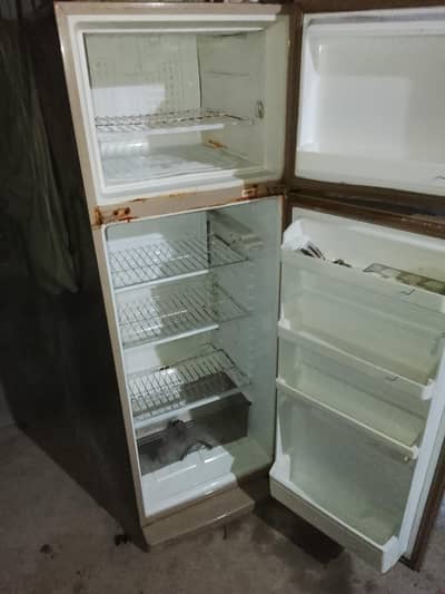 refrigerator urgent for sale