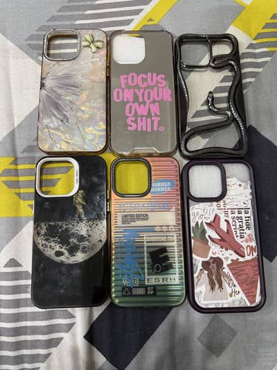 IPHONE 14 pro max covers and cases condition 9/10