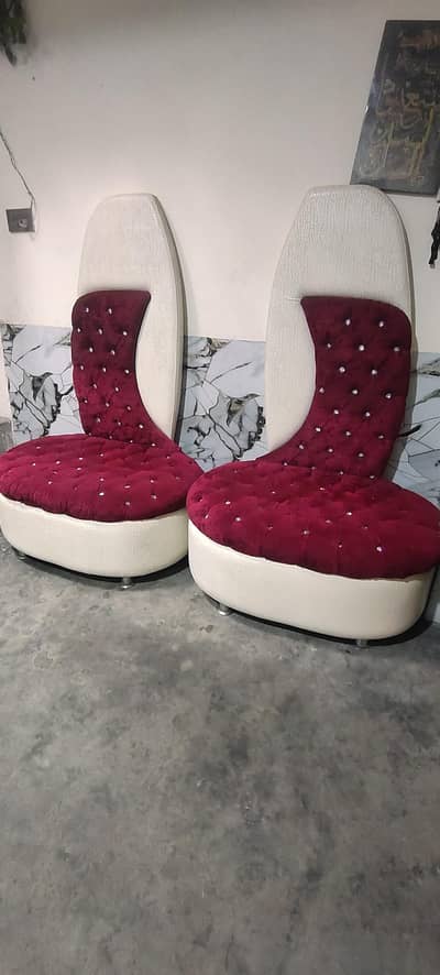 prince chair  with table