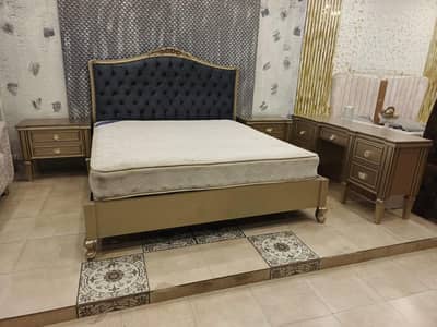 Wooden frame deco paint