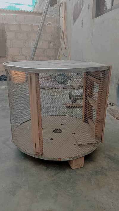 hand. made Cage