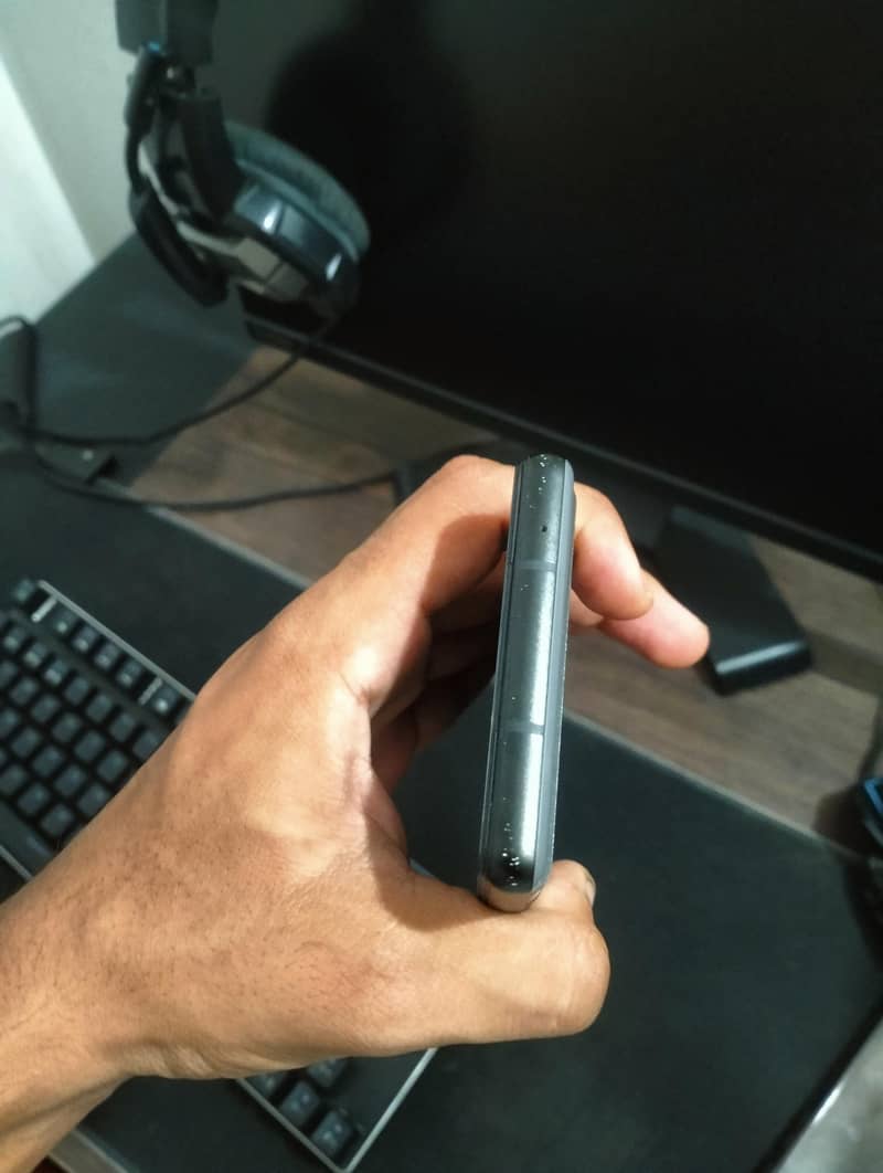 Pixel 6a 4