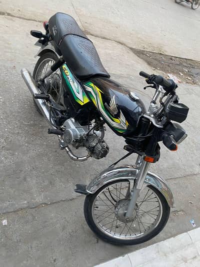 2022 Bata 2023 all ok black color