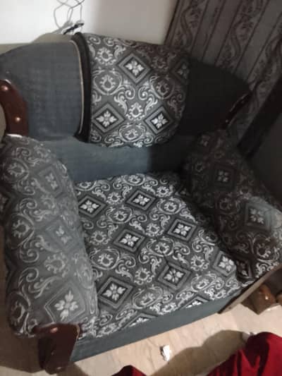 5 seater Sofa set for sale