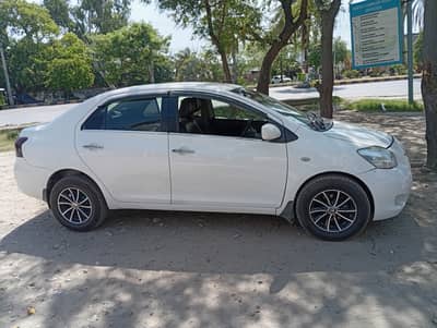 Toyota Belta 2008