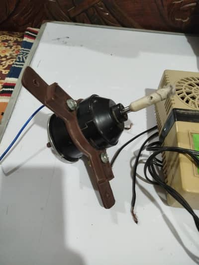 12 volt motor and supply