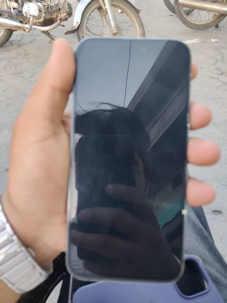 Iphone 14 pro max 2
