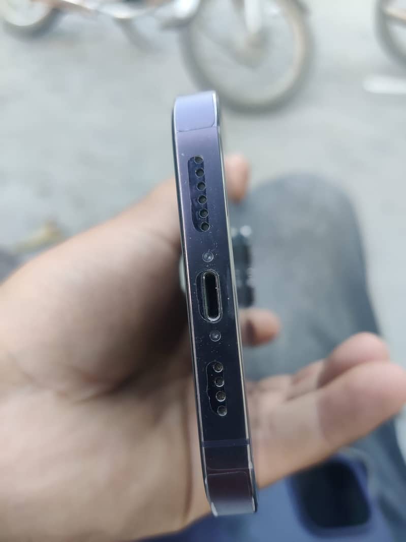 Iphone 14 pro max 3