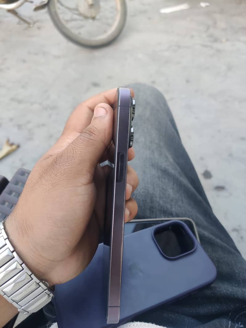 Iphone 14 pro max 5