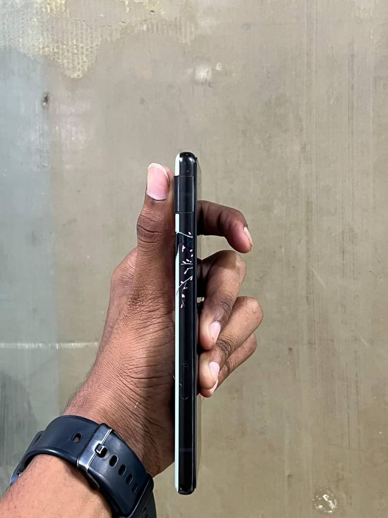 Google pixel 6a 4