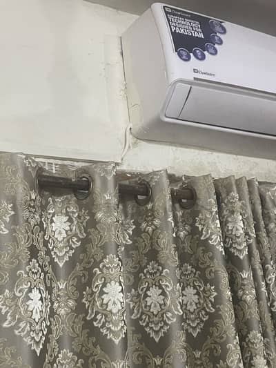 Dawlance chrome 1.5 ton