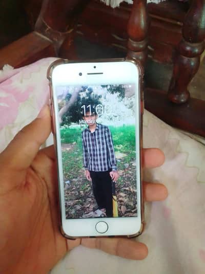 All oky ha urgent sale I phone 7 128gb