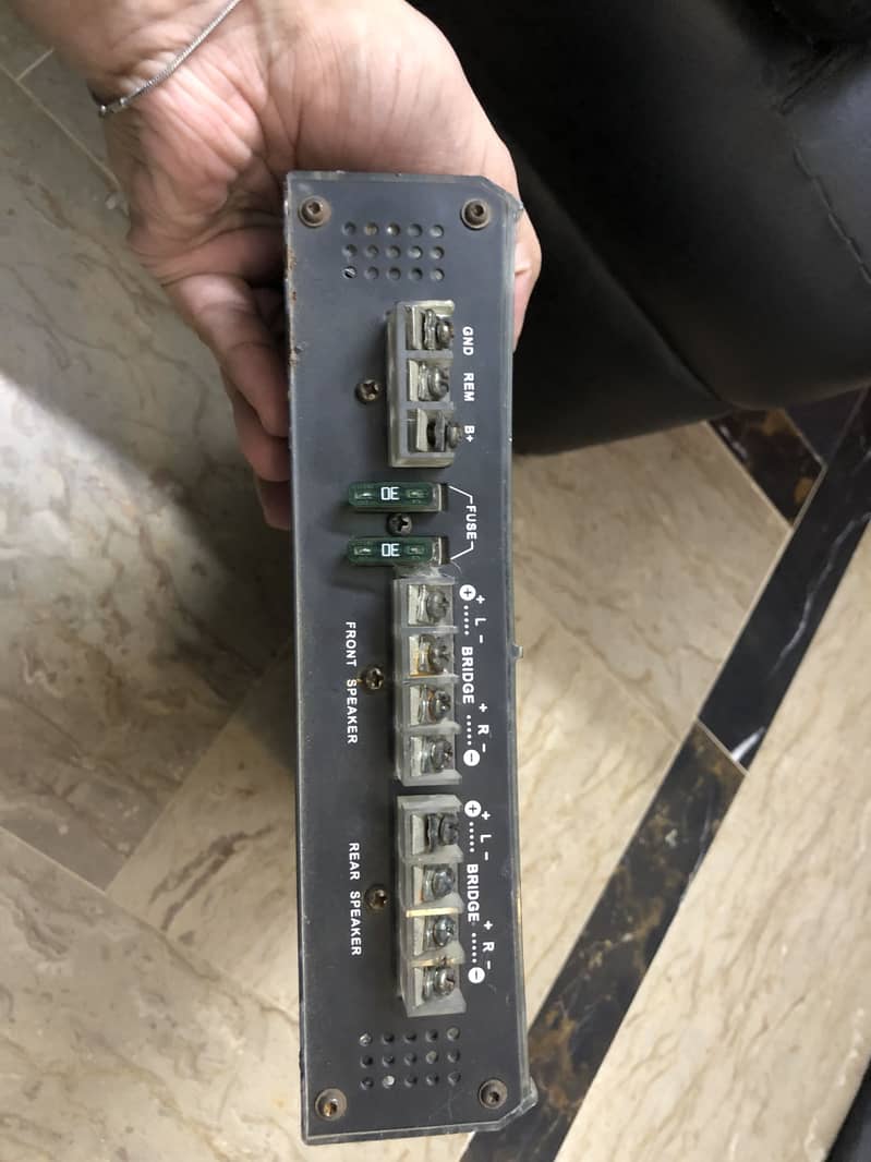 Sansui 4 point amplifier 1