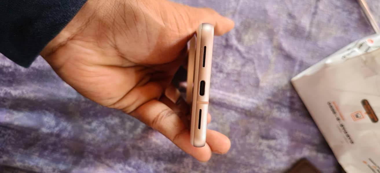 google pixel 8 4