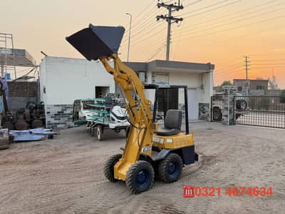 KOMATSU 1.5 TON  MINI WHEEL LOADER SK04.635 HOURS FRESH JAPAN IMPORT.