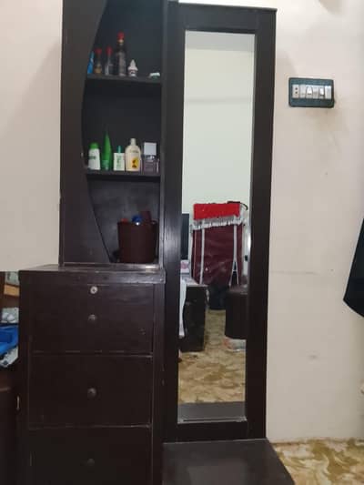 Double Bed & Dressing Table