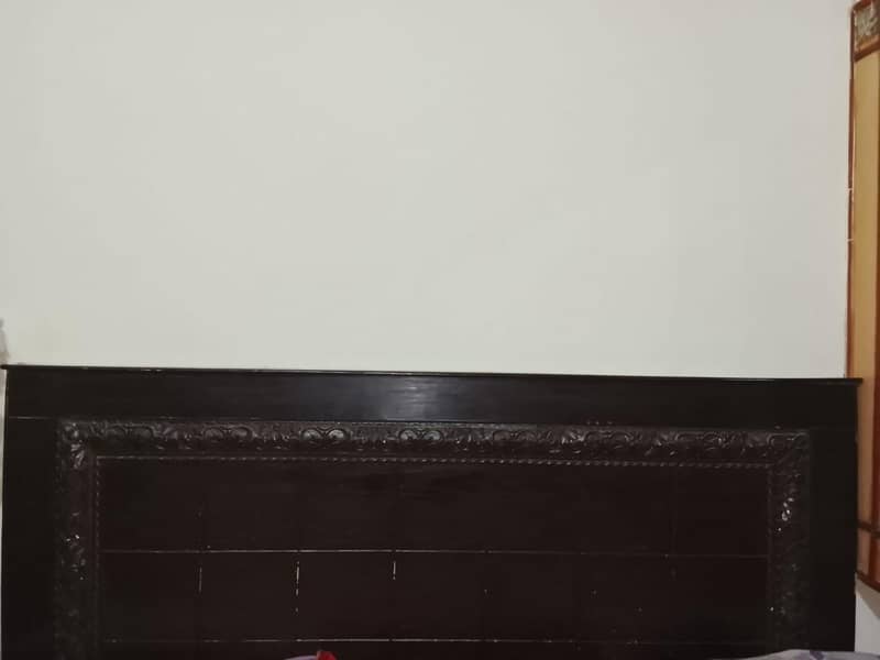 Double Bed & Dressing Table 4