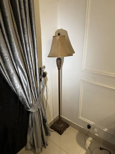 Elegant Imported Floor Lamp – Dubai Purchase