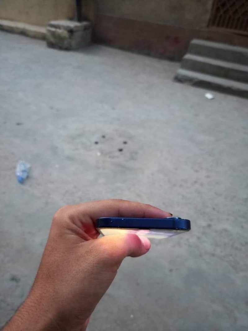 IPHONE 12 exchange by iPhone possible 0