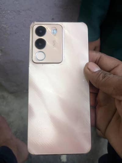 vivo v29e 5G box and charger