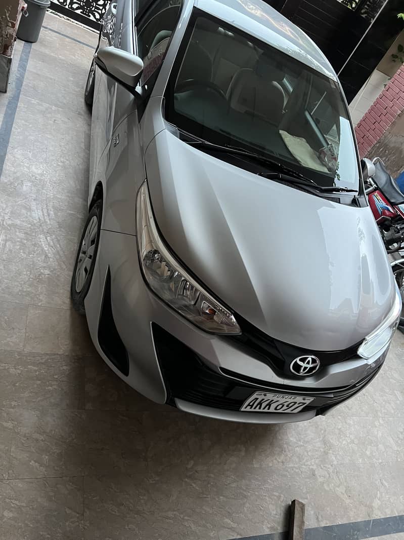 Yaris 1