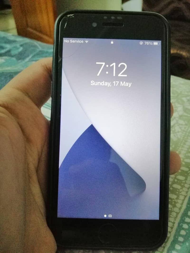 iPhone 7 3