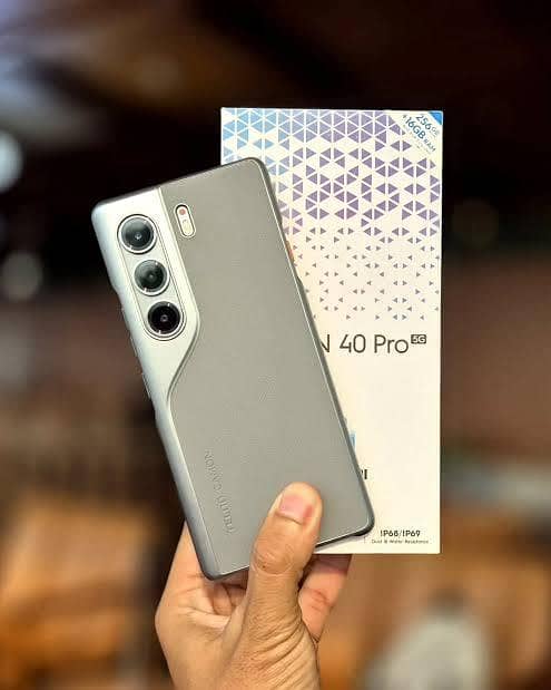 Tecno camon 40 pro 0
