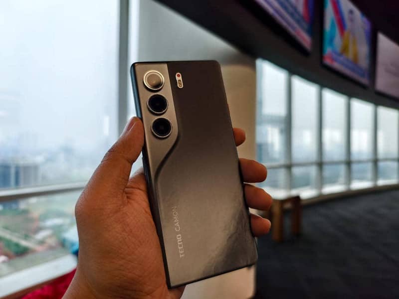Tecno camon 40 pro 2
