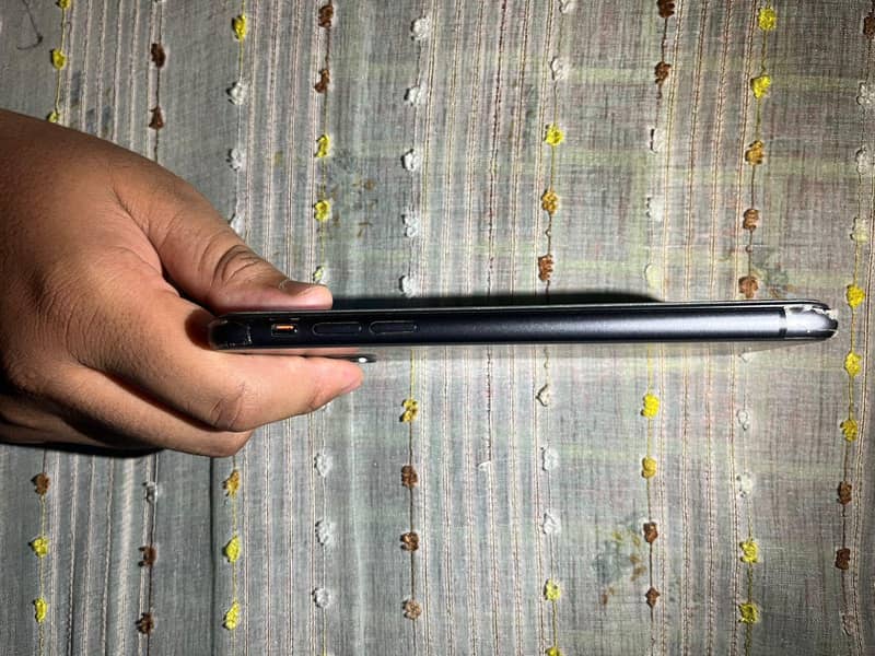 iphone 11 sim lock 3
