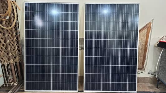 Jinko Solar 270W Panels (2x) with L2 stand
