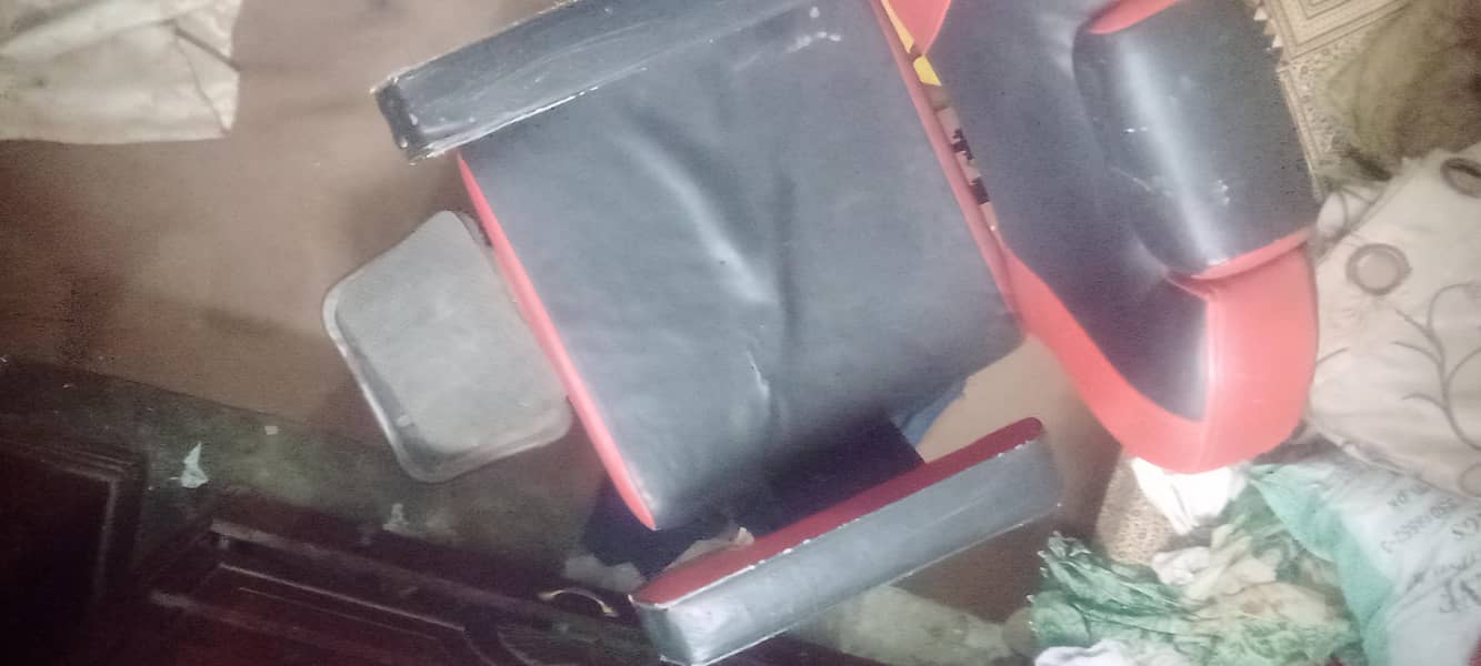 pullar chair 4