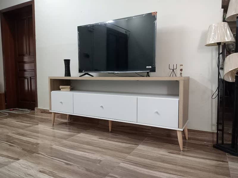 LED Rack / TV Console 12