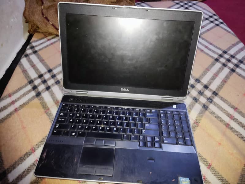 Dell E6530 0