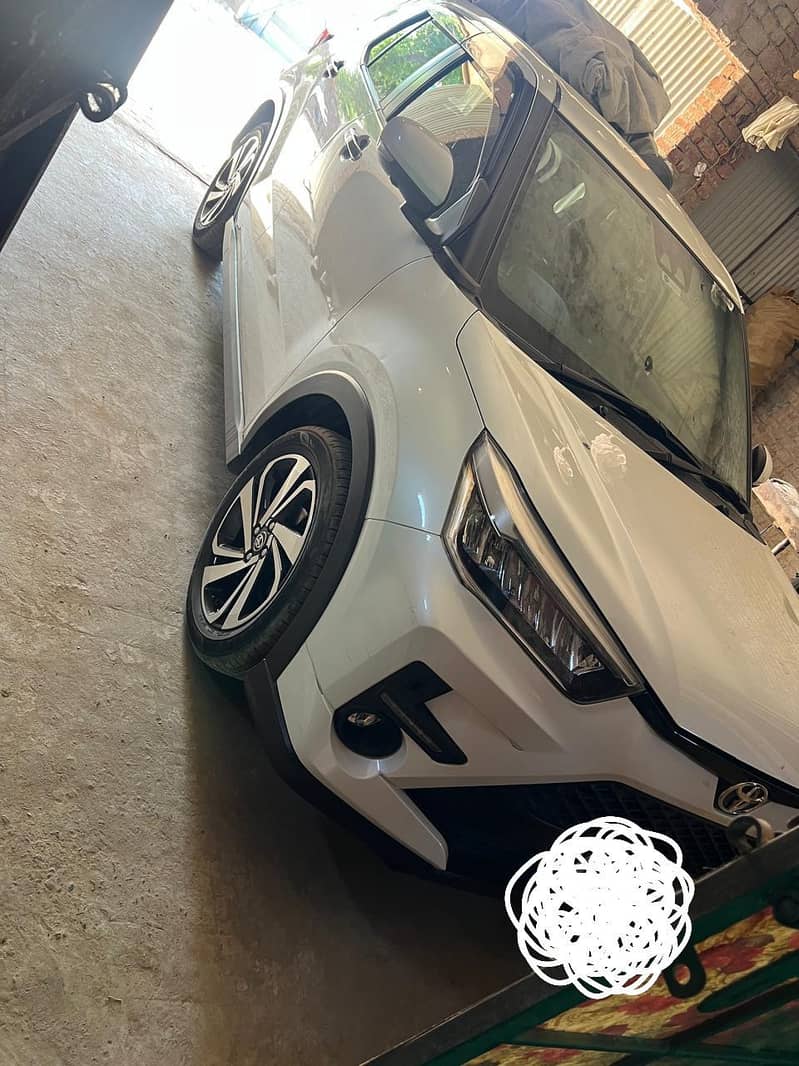 toyota raize 3